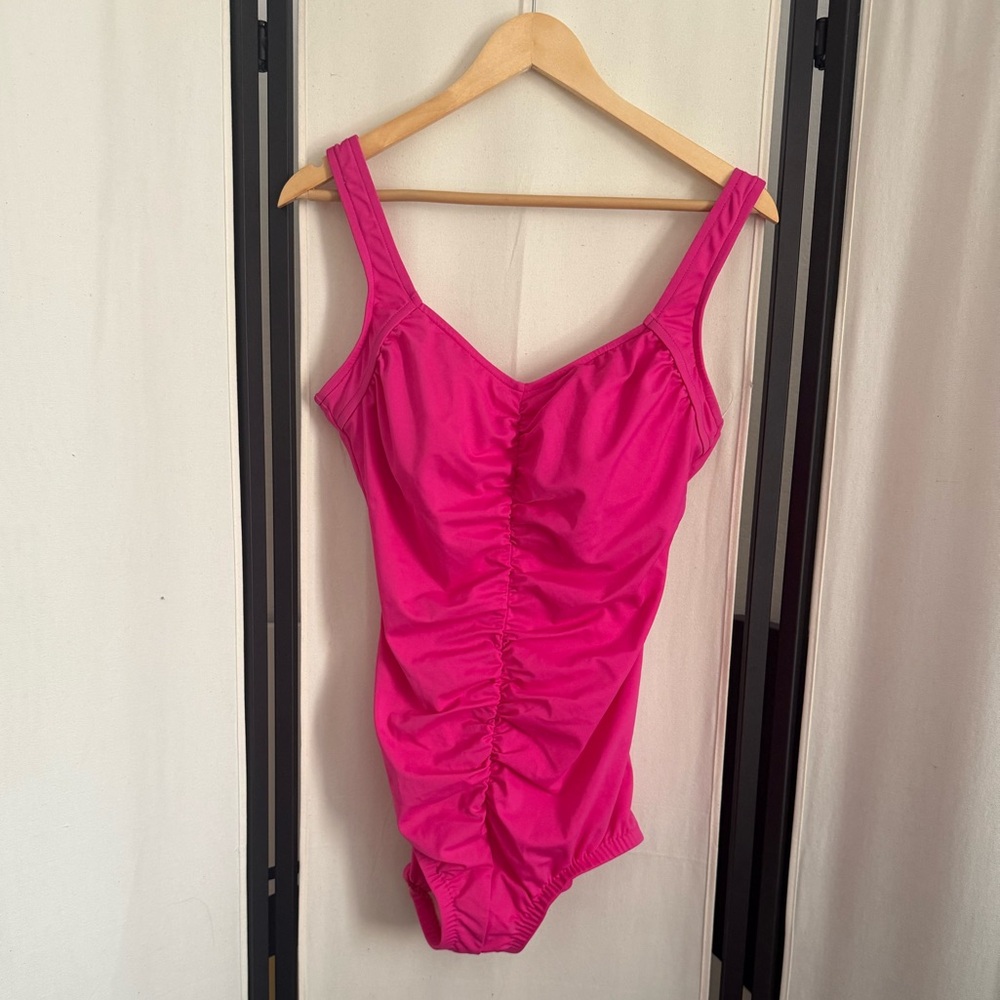 Maxine Of Hollywood Bright Pink Ruched Swimsuit - Picture 2 of 12